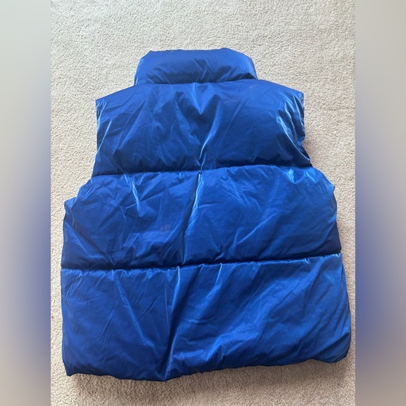 Water-Resistant Quilted Puffer Vest - Picture 9 of 9